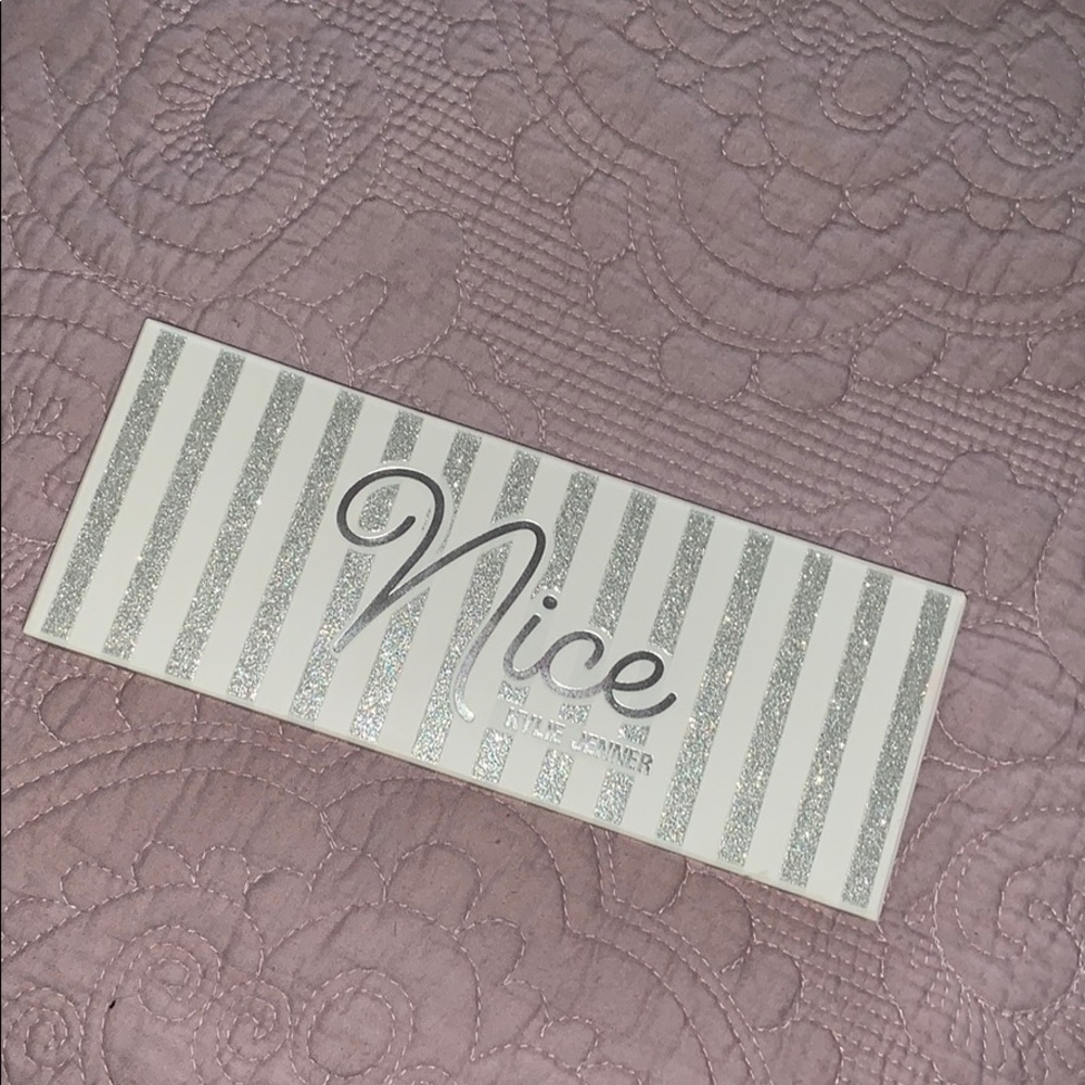 Kylie cosmetics “Nice” palette